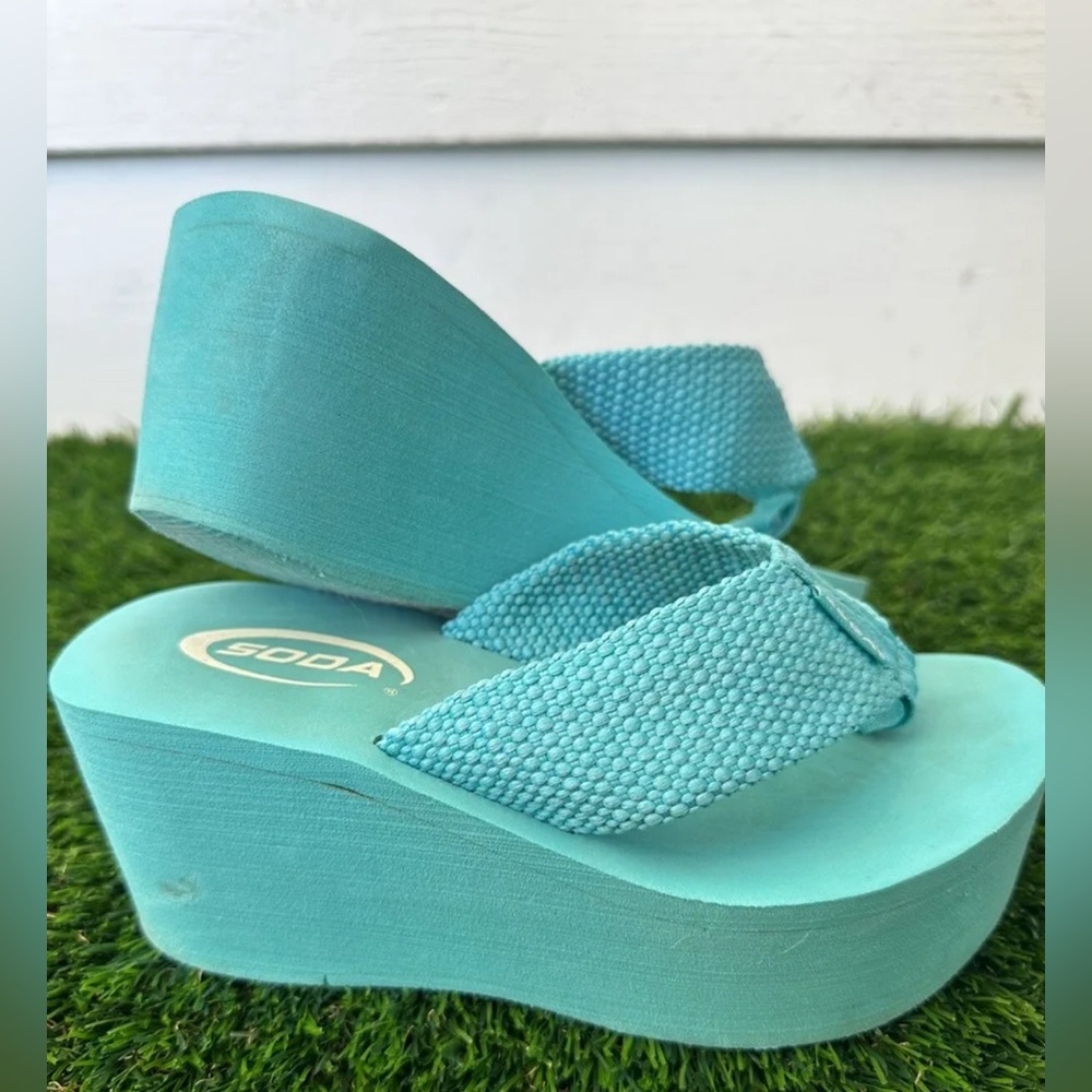 Soda Sandals